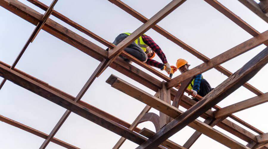 Professional gutter cleaning services in Lincoln, CA